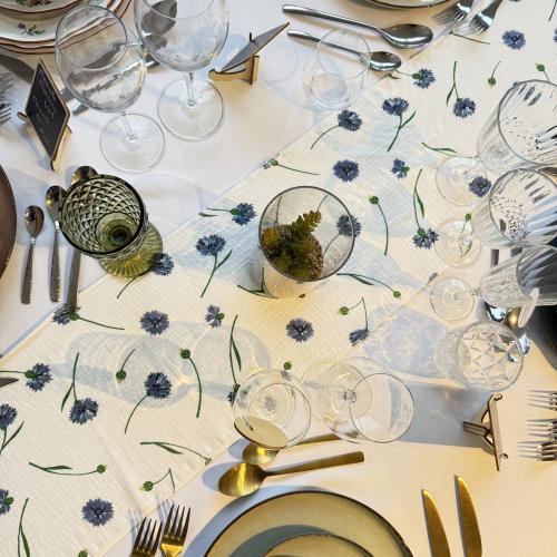 Chemin de table coton gaufré bleuets 26 x 300 cm 